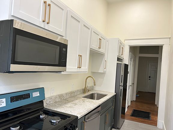 4th image of 1700 S Arch St #4