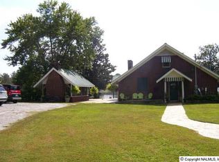 41 Swindall Dr, Rainbow City, AL 35906