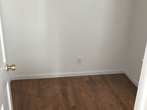 2nd image of 155 W 106th St APT 4C