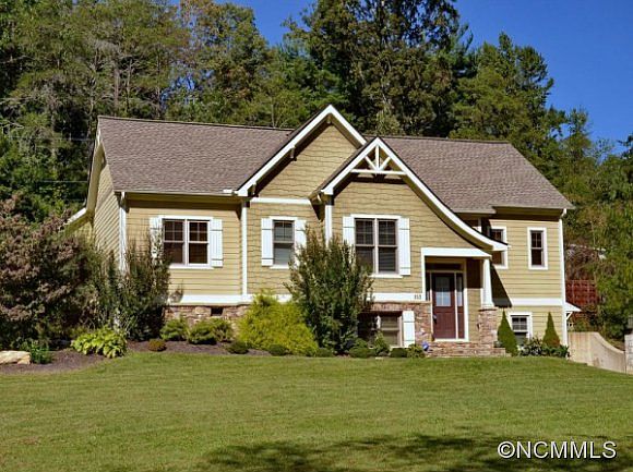 1st image of 153 Meadow Run Dr