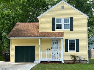 461 10th St, Elyria, OH 44035