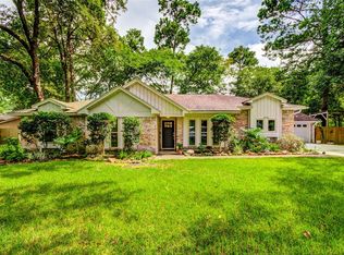 702 Golden Bear Ln, Humble, TX 77339