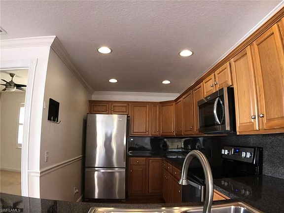 5th image of 28686 Alessandria Cir