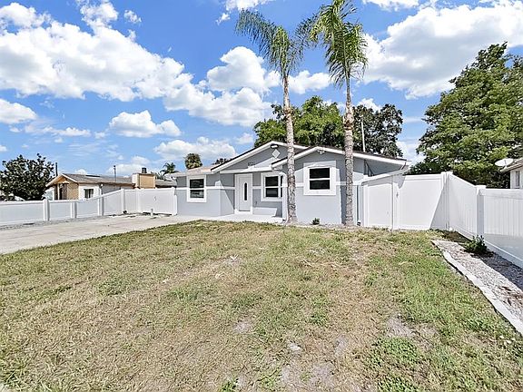 2nd image of 8721 N RIVER FOREST CIRCLE