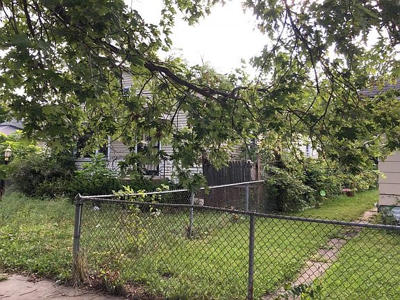 2nd image of 15116 Marshfield Ave