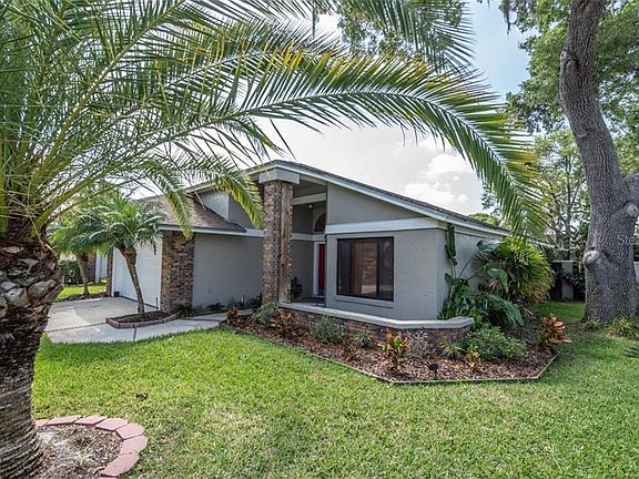 4th image of 2313 N Walden Pl