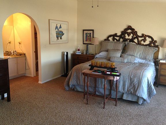 5th image of 6220 Escondido Dr #B