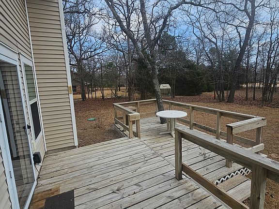 2nd image of 3347 Bandera St