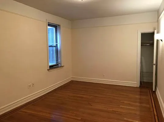 Rented by Signature Spaces NYC Corp | media 8