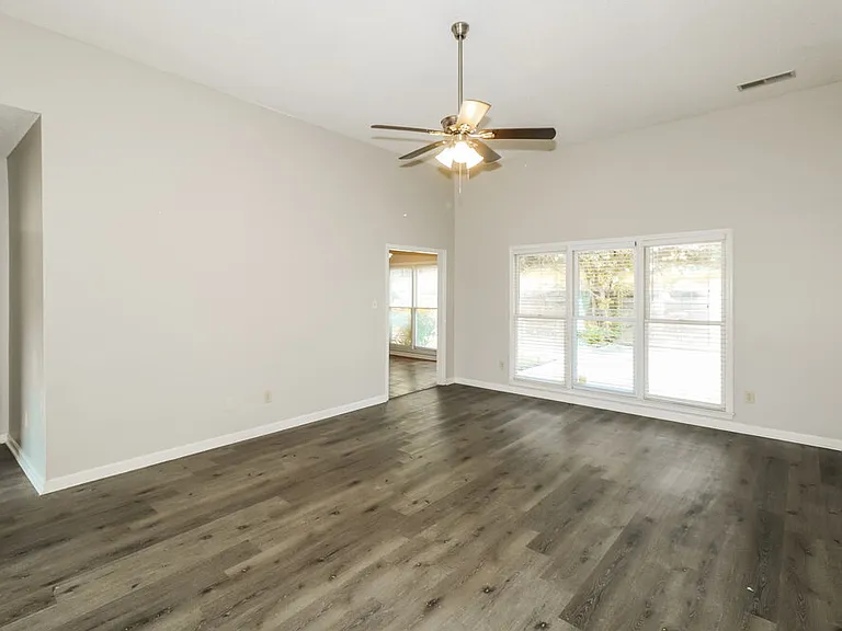 9224 Chimneyrock Blvd — Photo 6