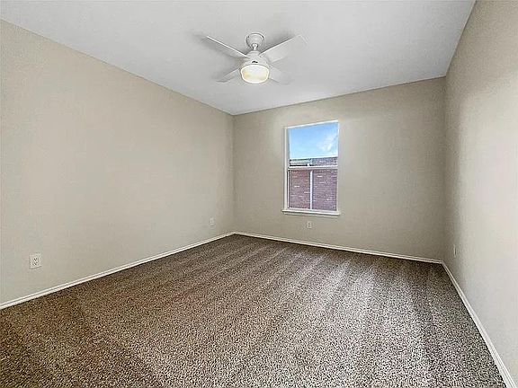 3rd image of 3310 Elmwood Cir