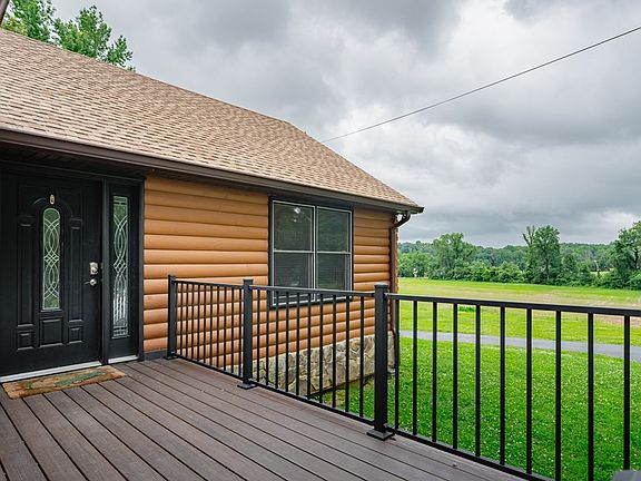 5th image of 65 Dogwood Ln