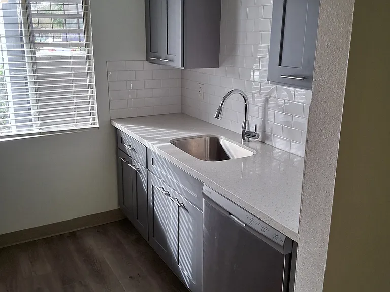 28900 SW Parkway Ave #6 — Photo 1