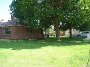 822 N Main St, Deer Park, WA 99006