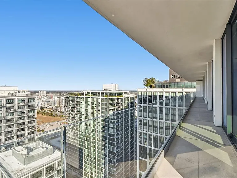 1000 Water St #2202 — Photo 39