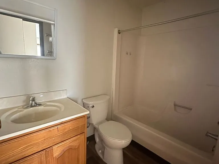 107 Brown Ave S — Photo 7