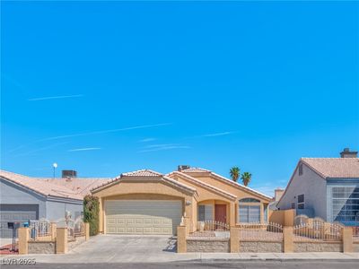 1437 Daybreak Dr, Las Vegas, NV, 89108