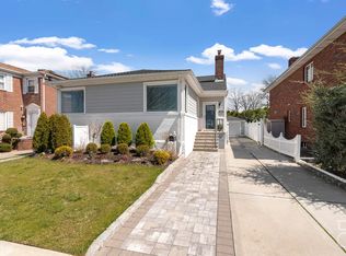 2845 209th Pl, Bayside, NY 11360