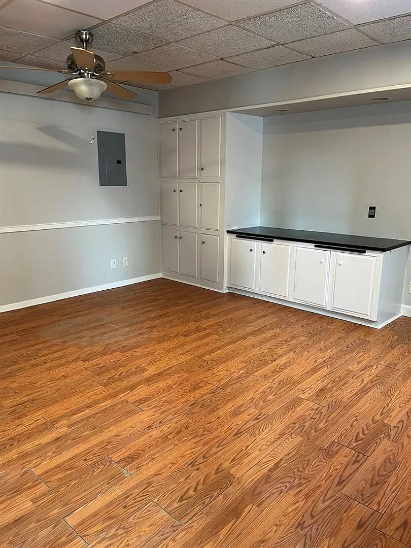 3512 Dodge Street — Photo 2
