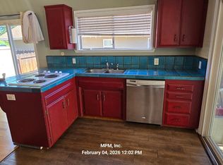 246 19th St, Paso Robles, CA 93446