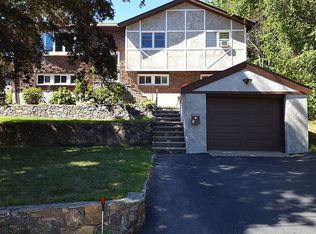 8 Bristol Rd, Marblehead, MA 01945