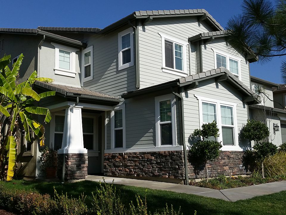 1st image of 33716 McKenny Pl