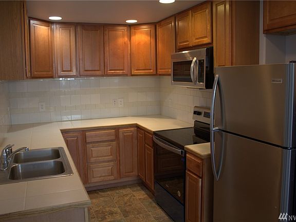 Kitchen has all new appliances except the dishwasher