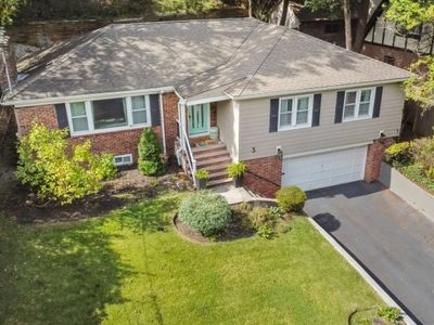 3 Collamore Ter, West Orange, NJ, 07052