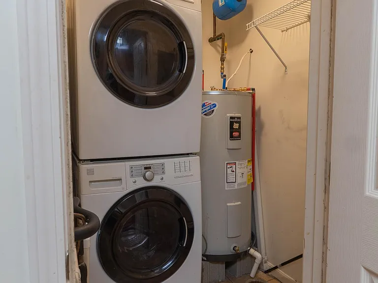 100 Northridge Dr #5 — Photo 4
