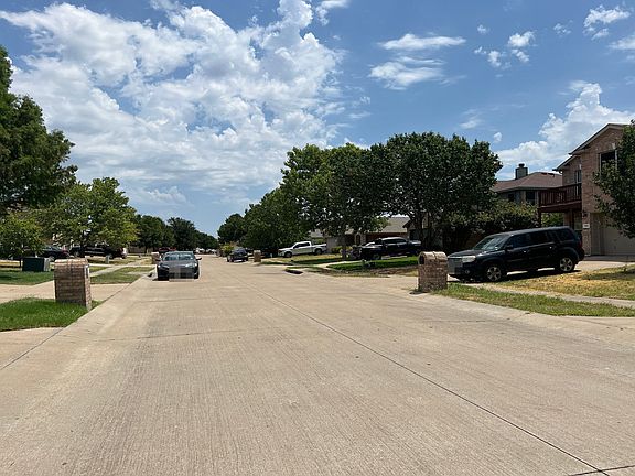 5th image of 603 Rock Brook Dr