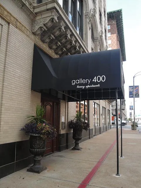Gallery 400 — Photo 2