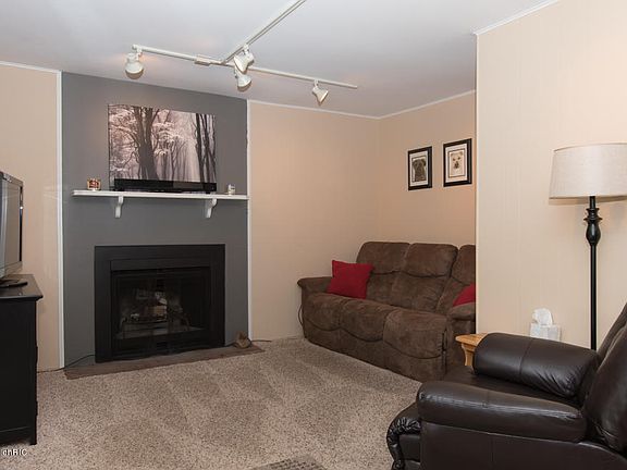 5th image of 2625 Wildemere St