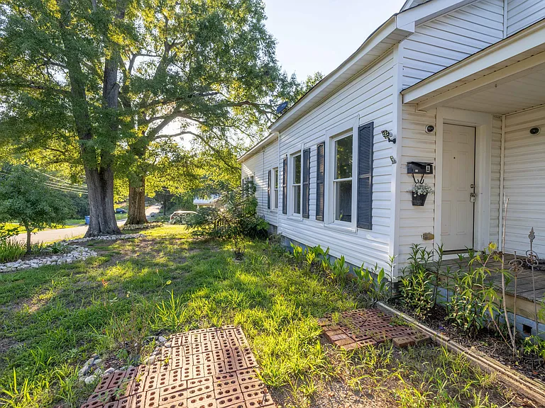 203 Church St #A — Photo 5