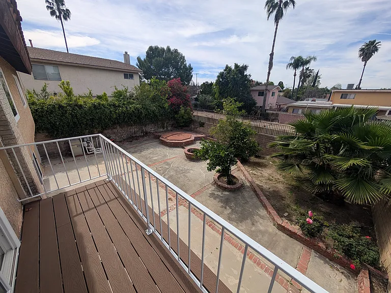 6307 Chimineas Ave — Photo 27