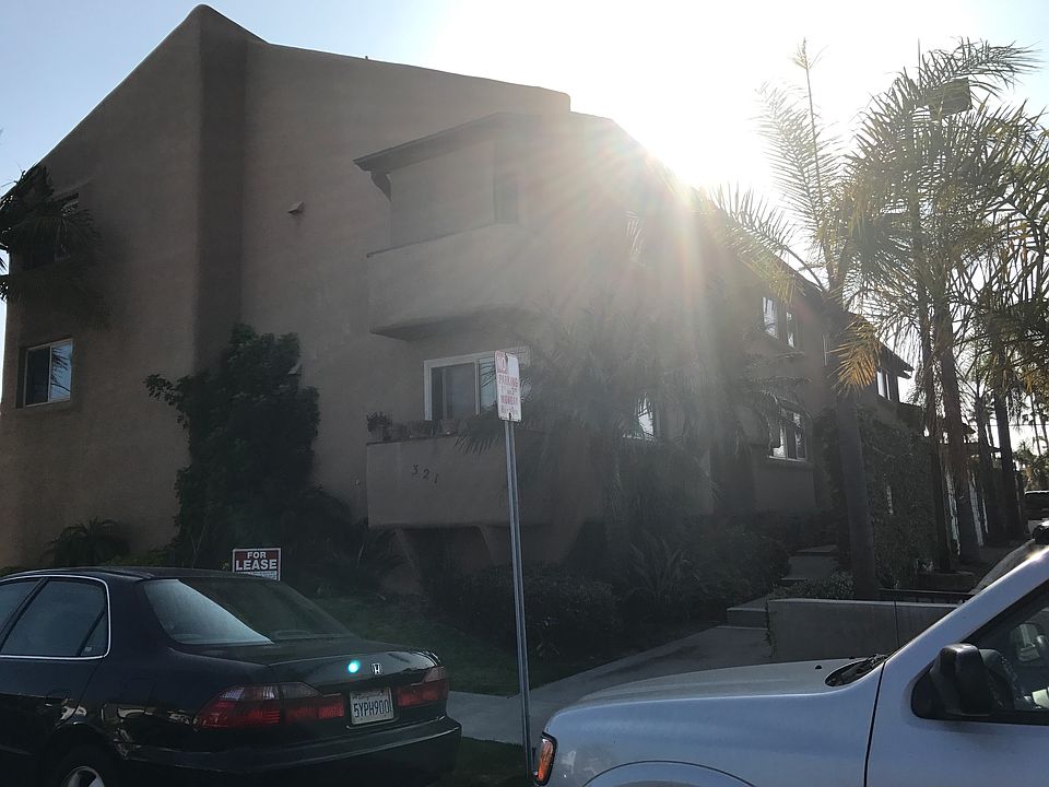 2nd image of 321 8th St APT 4