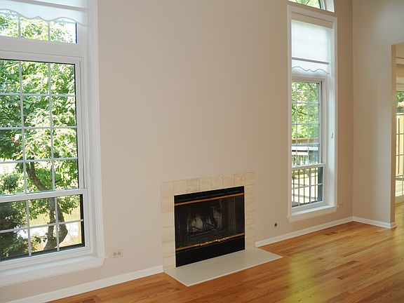 3rd image of 117 Chatsworth Cir