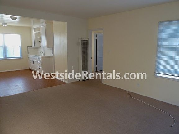 2nd image of 1127 Ocean Park Blvd APT 4