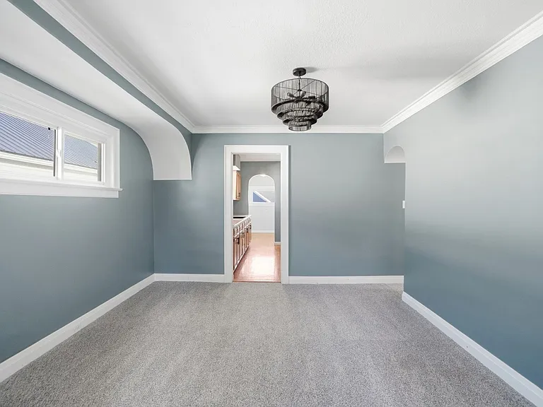 1114 Belvidere Ave — Photo 5