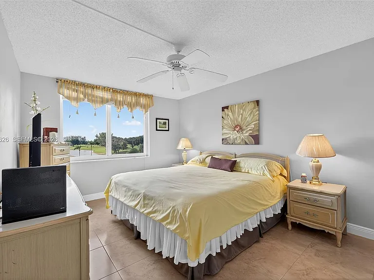 8900 Washington Blvd #410 — Photo 16