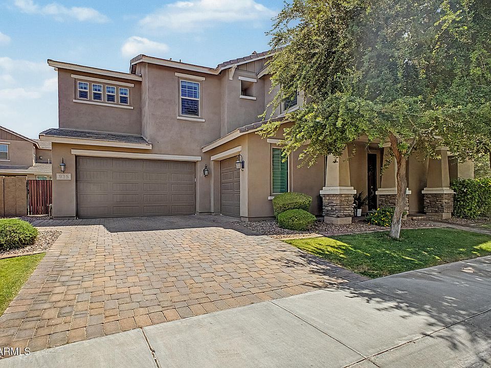 1st image of 935 W GRAND CANYON Drive