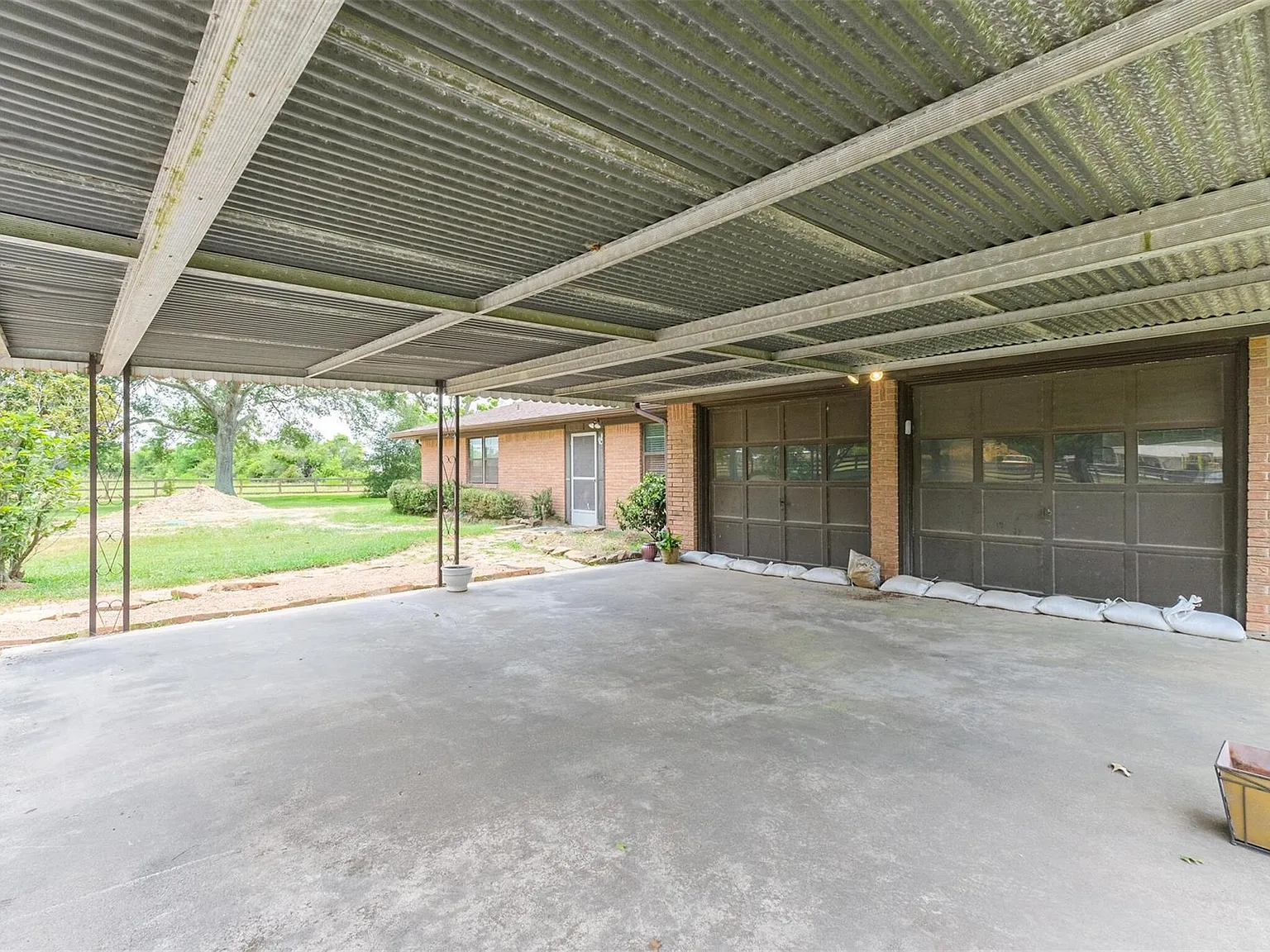 3 bed, 2.0 bath, 1785 sqft, $2,550 — Photo 4