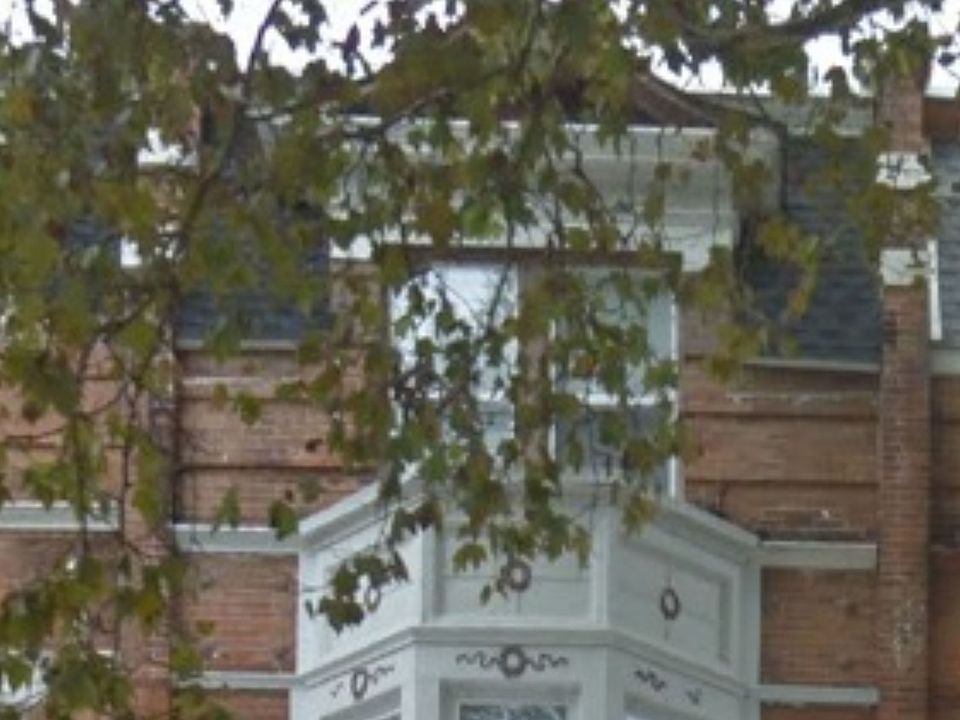 1st image of 2344 N Park Ave