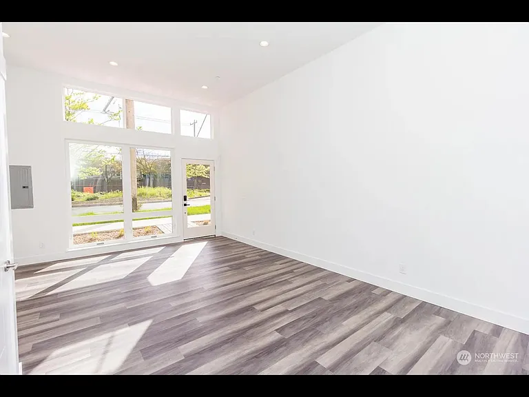7108 Beacon Ave S — Photo 10
