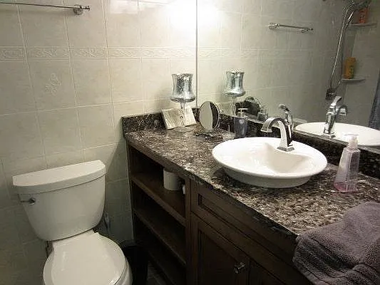 1030 N State St #5 — Photo 7