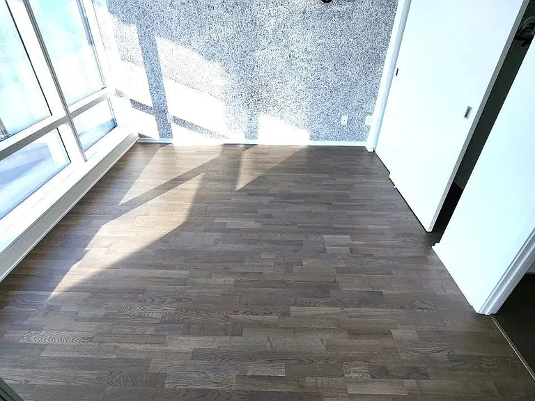1 Bloor St E #5210 — Photo 14