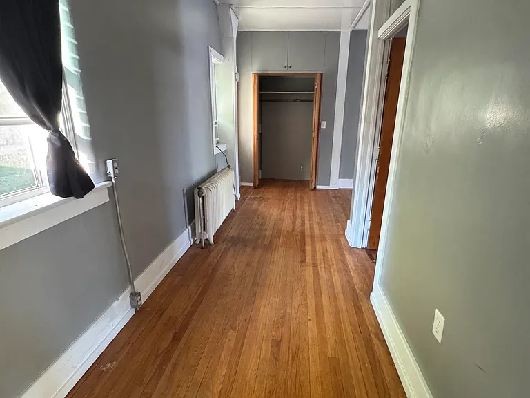306 W 2nd St — Photo 10
