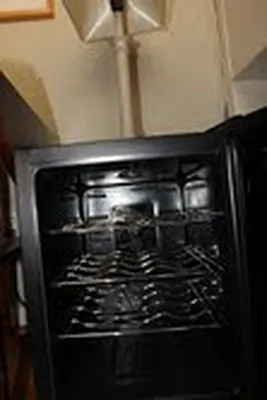 Rented by Robyn Lee, LREB | media 10