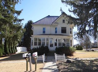 219 10th Ave, New Glarus, WI 53574