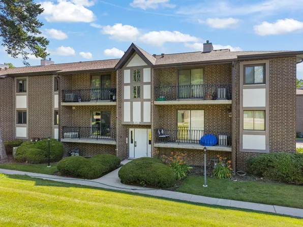 1714 S Washington St #1714, Naperville, IL 60565