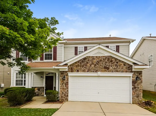 304 Edgecroft Way, Fuquay Varina, NC 27526